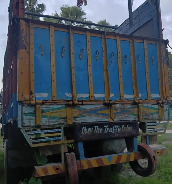 Tata 1615 image 4