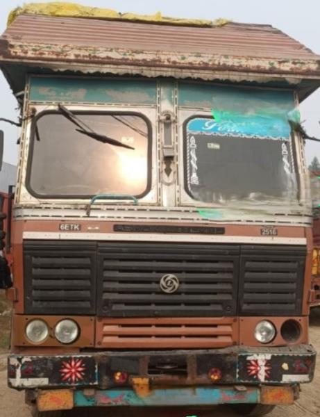Ashok Leyland 2516 image 2