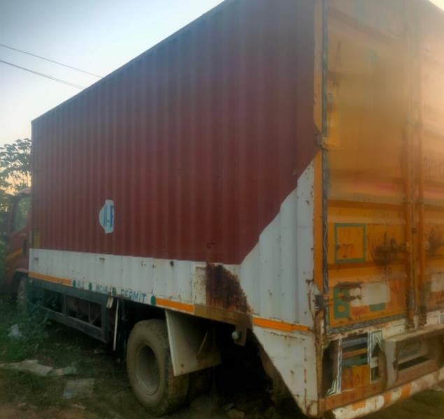 Eicher 2110 image 3