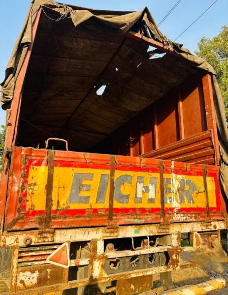 Eicher 3015 image 2
