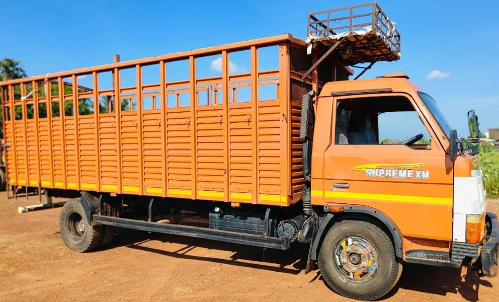 SML Isuzu Supreme image 3