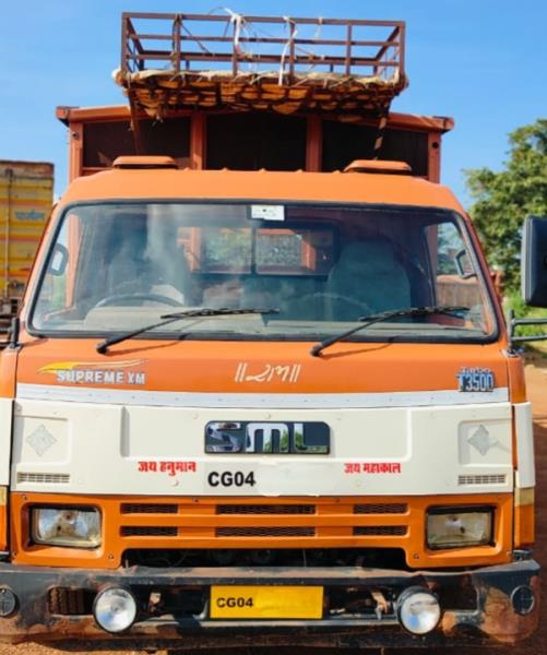 SML Isuzu Supreme