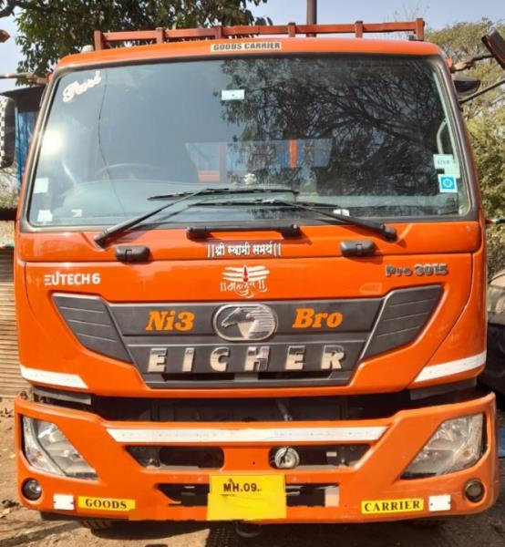 Eicher 3015 image 2