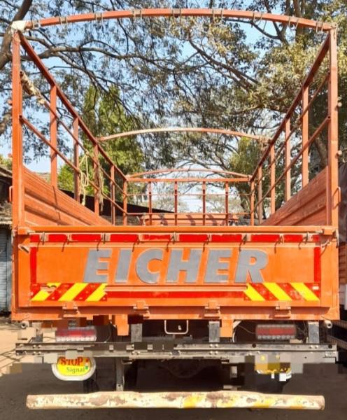 Eicher 3015 image 4