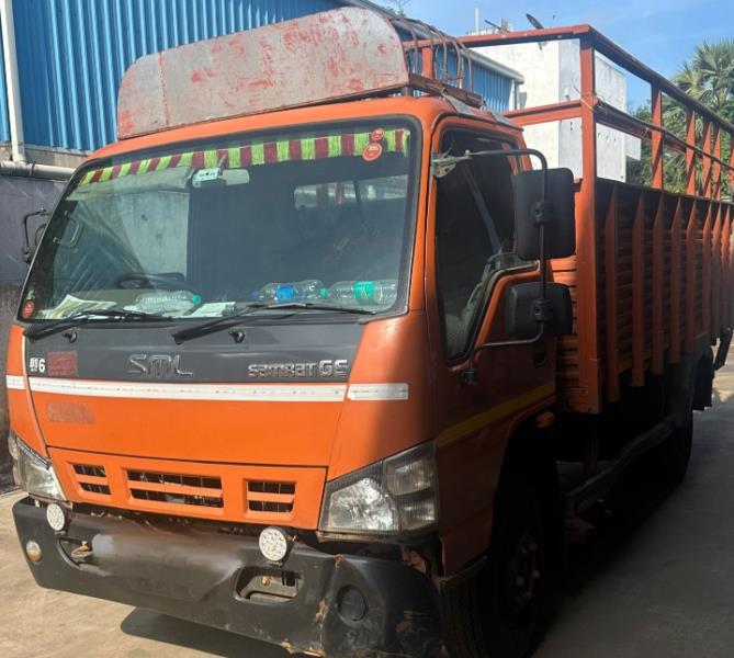 SML Isuzu Samrat