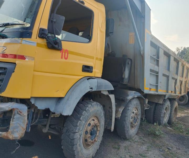BharatBenz 3528 image 2