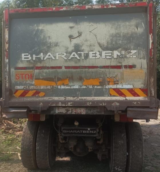 BharatBenz 2523 image 4