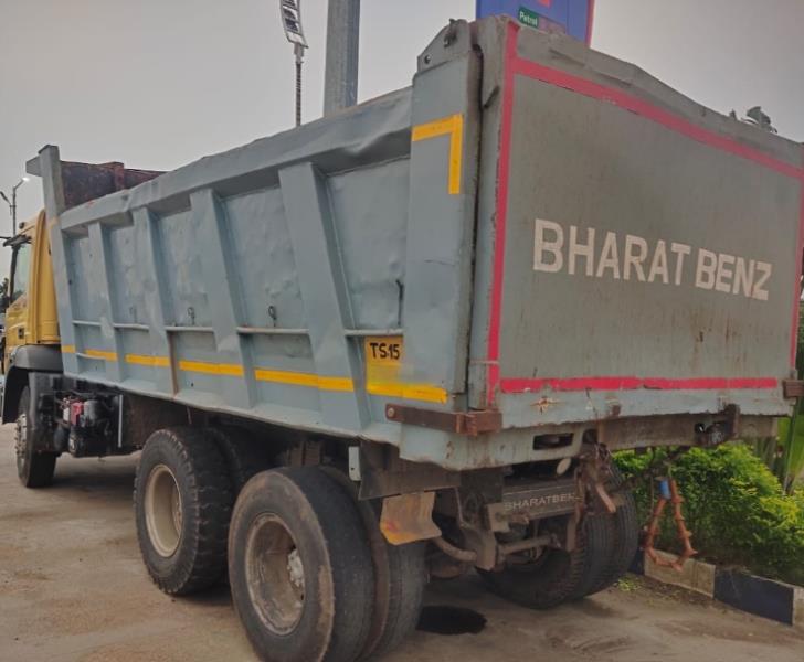 BharatBenz 2523 image 3