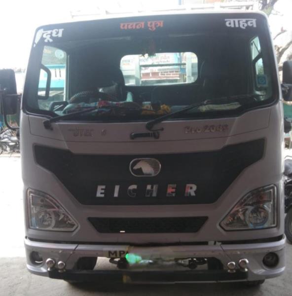 Eicher 2049