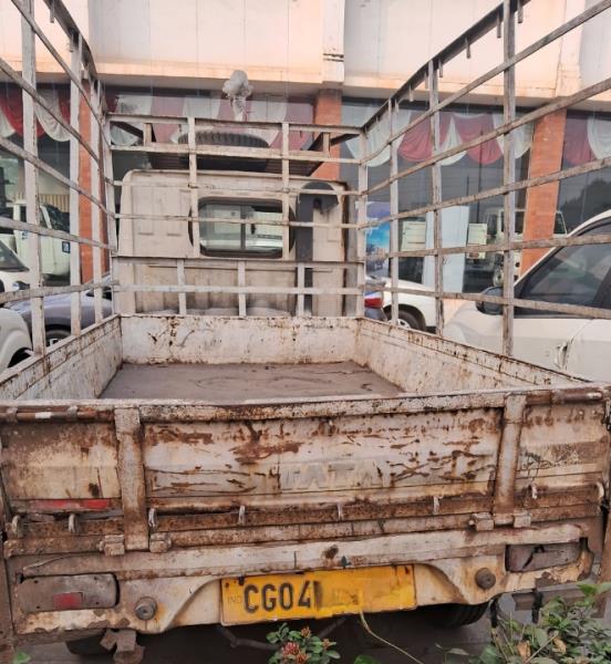 Tata Mega XL image 3
