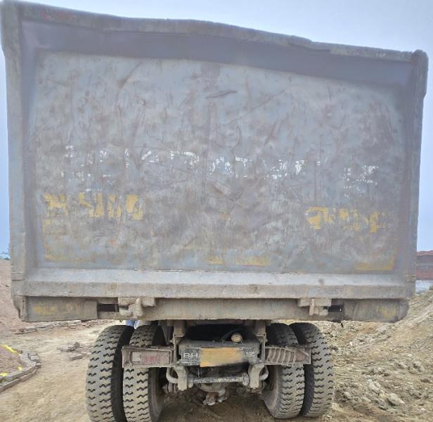 BharatBenz 2523 image 4