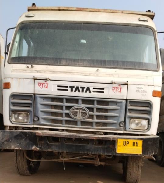 Tata 2523