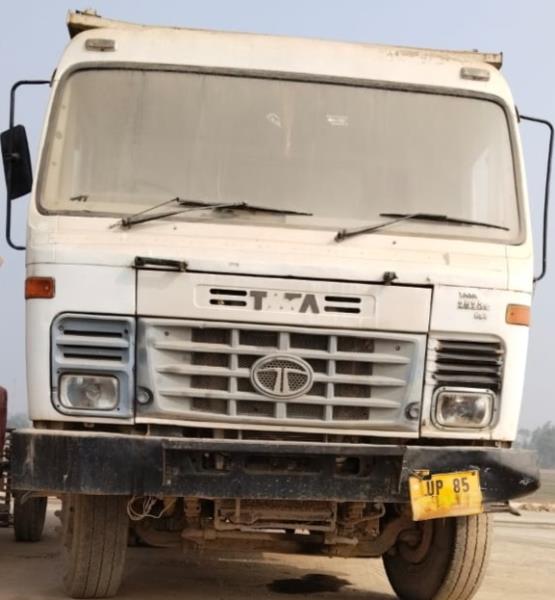 Tata 2523