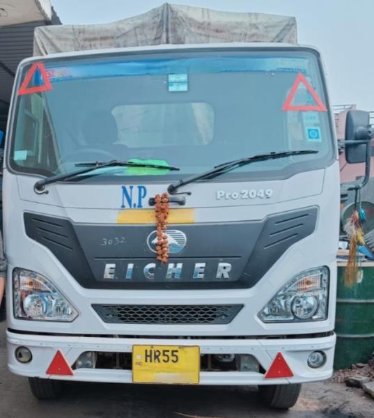 Eicher 2049