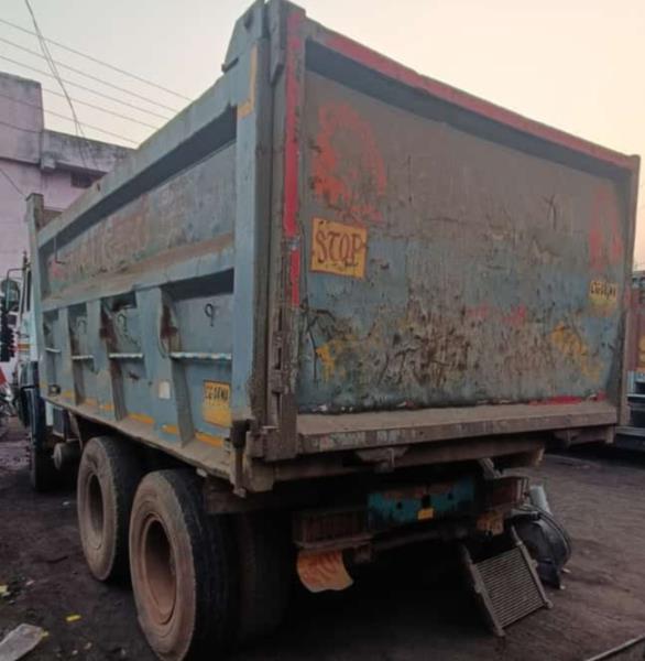 Tata 2523 image 3