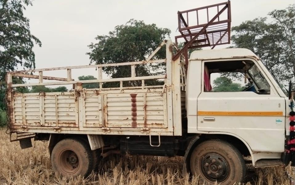 SML Isuzu Prestige image 2