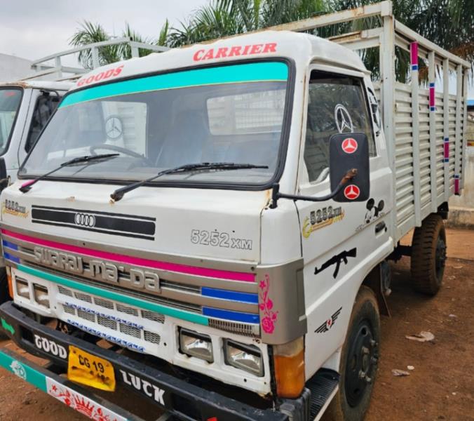 SML Isuzu Sartaj