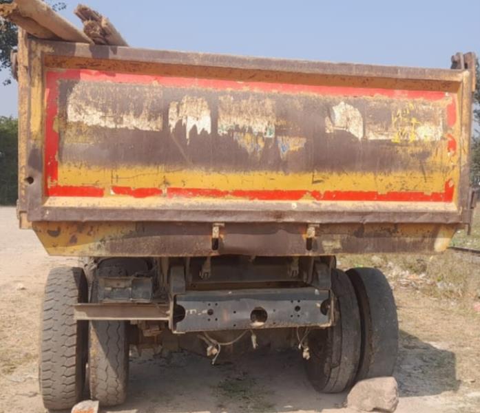 Tata 912 image 3