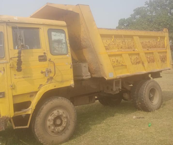 Ashok Leyland 1616 image 2