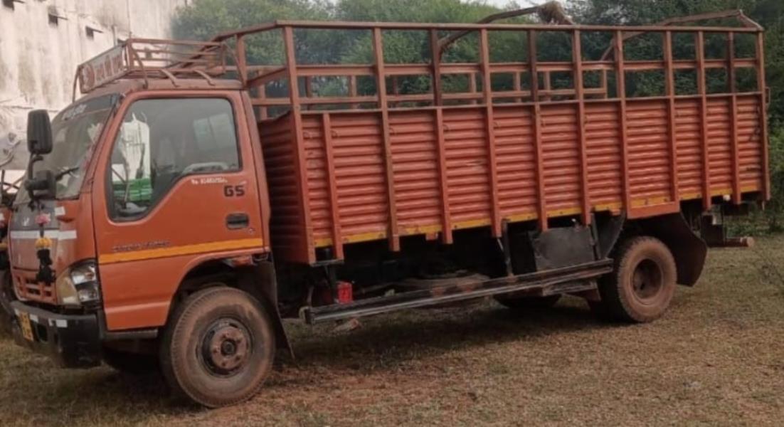 SML Isuzu Samrat image 3
