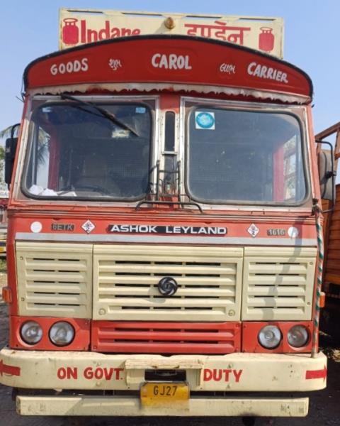 Ashok Leyland 1616 image 2
