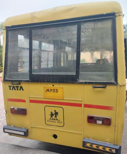 Tata LP 407 image 3