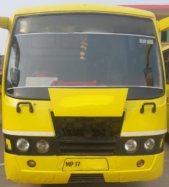 Tata LP 712
