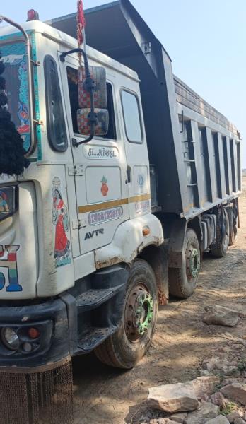 Ashok Leyland 3520 image 3