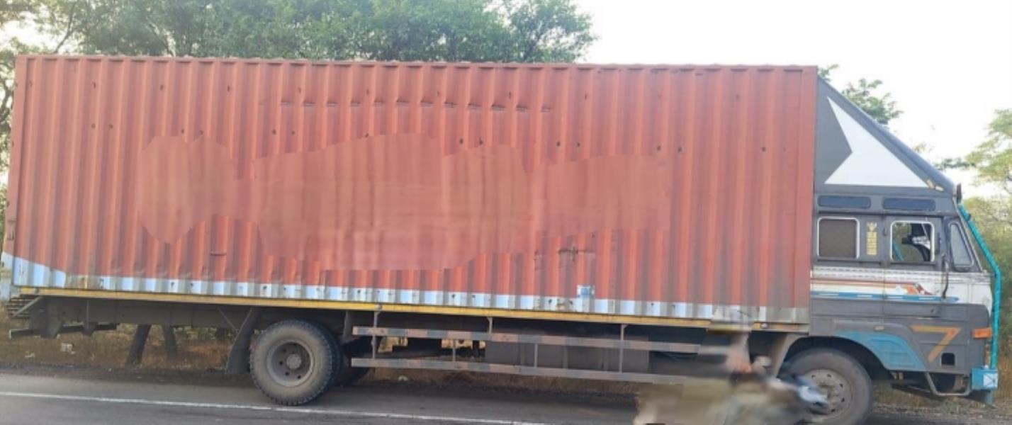 Ashok Leyland 1618 image 3