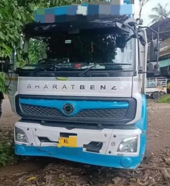 BharatBenz 2823R