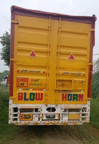 SML Isuzu Samrat image 2