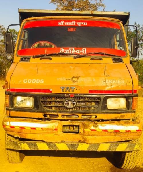 Tata 909 image 2