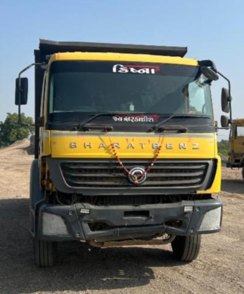 BharatBenz 3128 image 2