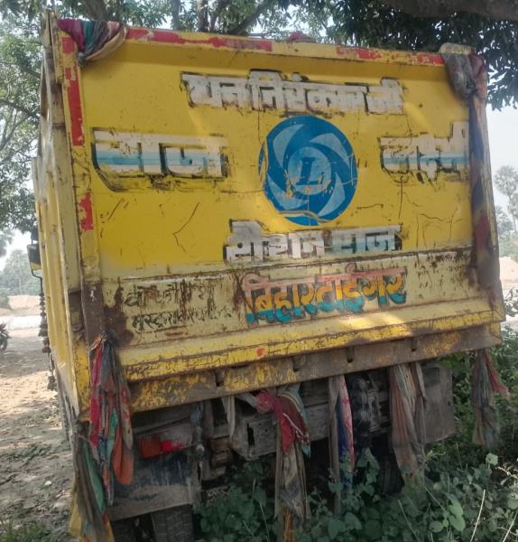 Ashok Leyland 1616 image 2