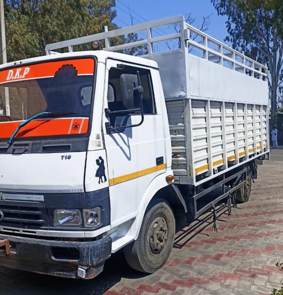 Tata 710