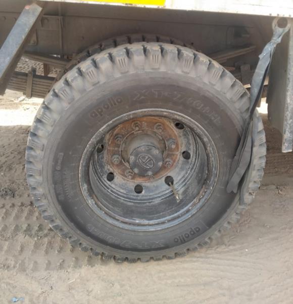 Tata 1412 image 3