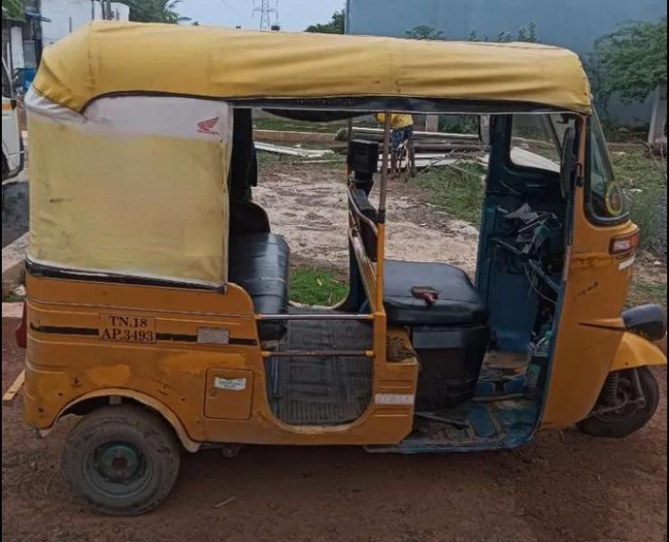 Bajaj RE