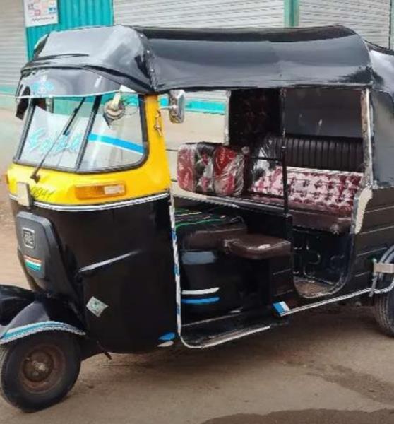 Bajaj RE