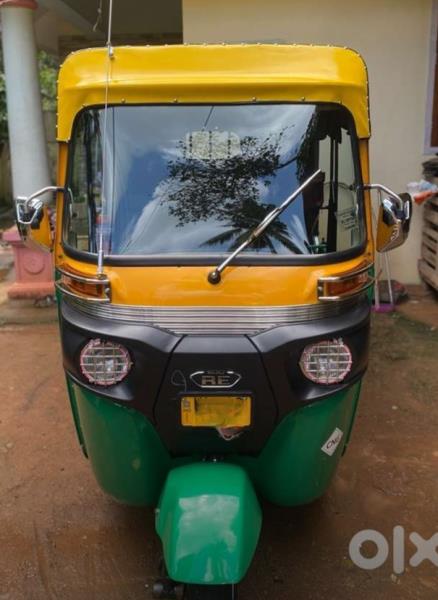 Bajaj RE