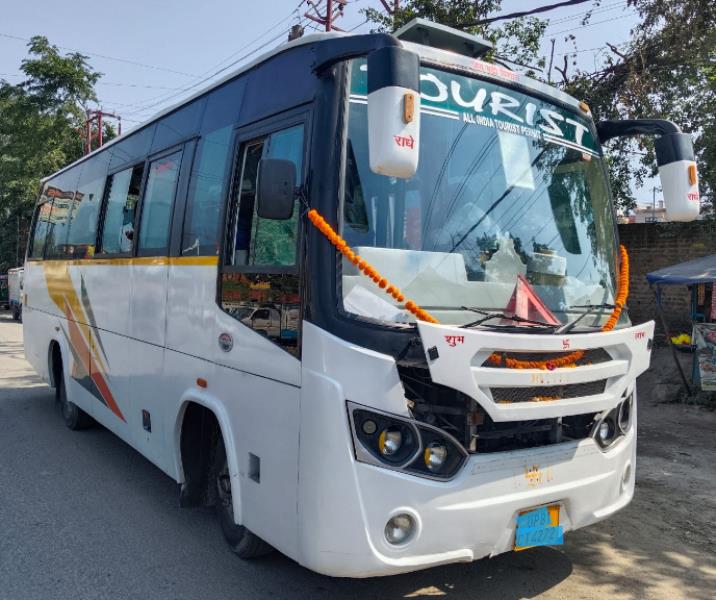 Tata LP 712