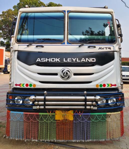 Ashok Leyland 3520 image 2