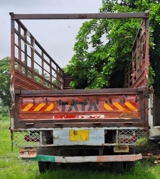 Tata 1615 image 3