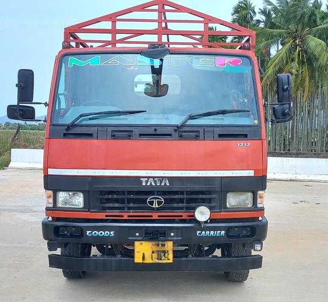 Tata 1212 image 3