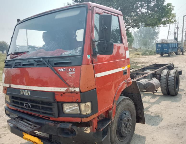 Tata 1412