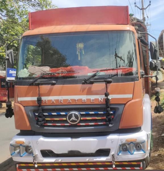BharatBenz 1923 image 2