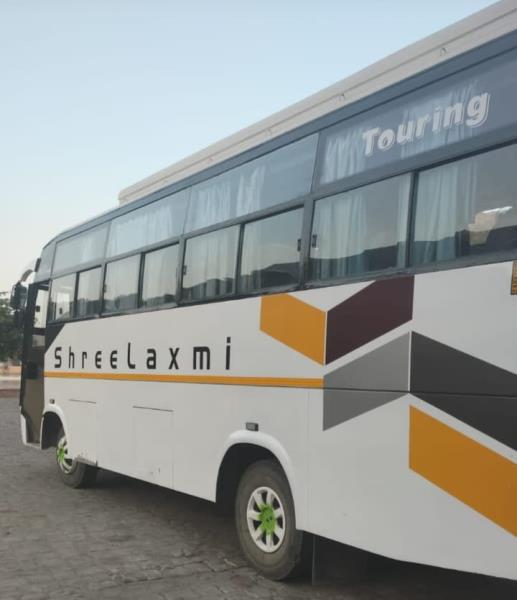 Tata LP 712 image 3