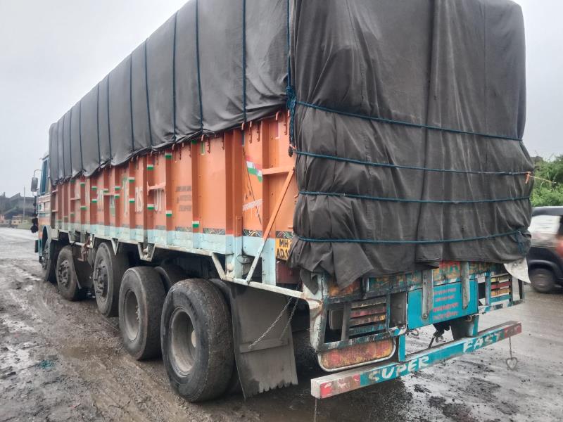 Ashok Leyland 3718 image 4