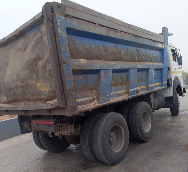 Tata 4923 image 4