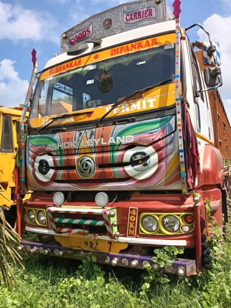 Ashok Leyland 4220