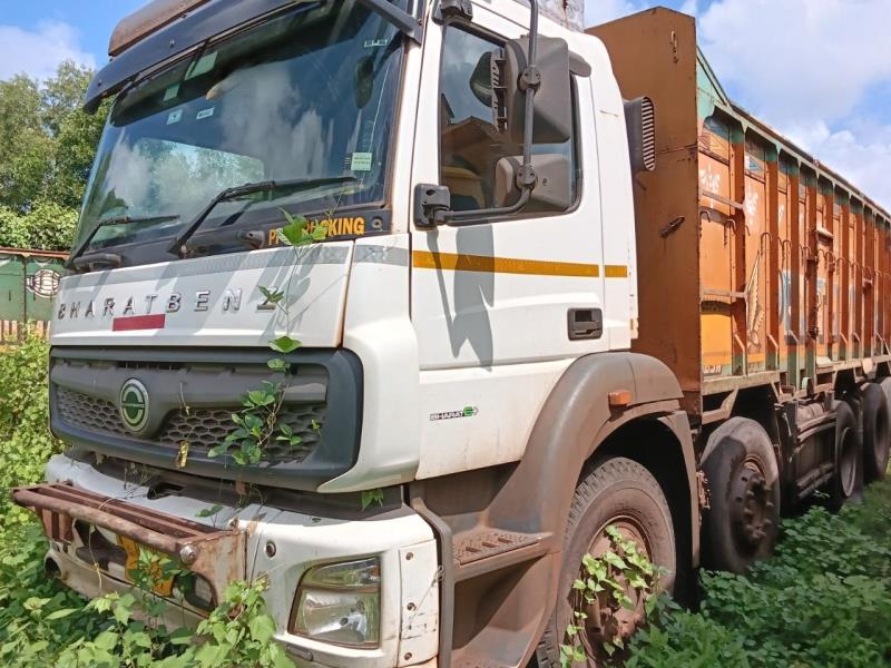 BharatBenz 4928
